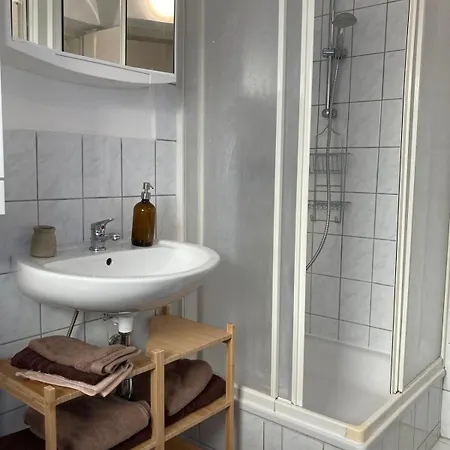 Charmante Altbauwohnung Διαμέρισμα *