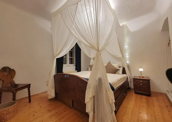 Charmante Altbauwohnung Apartment *