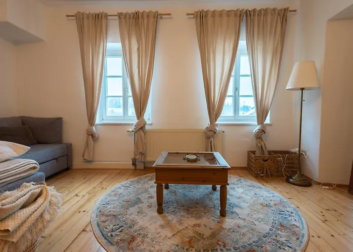 Charmante Altbauwohnung *