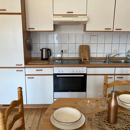 Charmante Altbauwohnung * שטייר