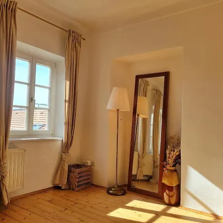 Apartment Charmante Altbauwohnung *