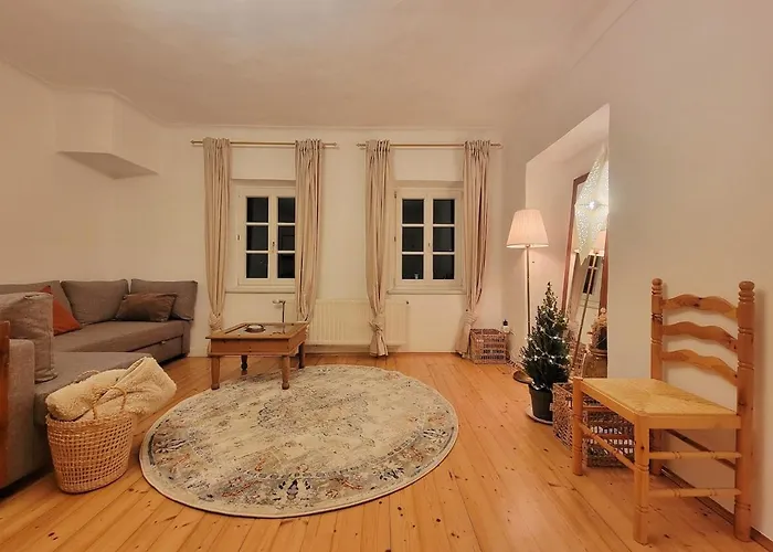 Charmante Altbauwohnung *